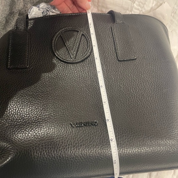 Black pebbled leather tote bag - Picture 13 of 15